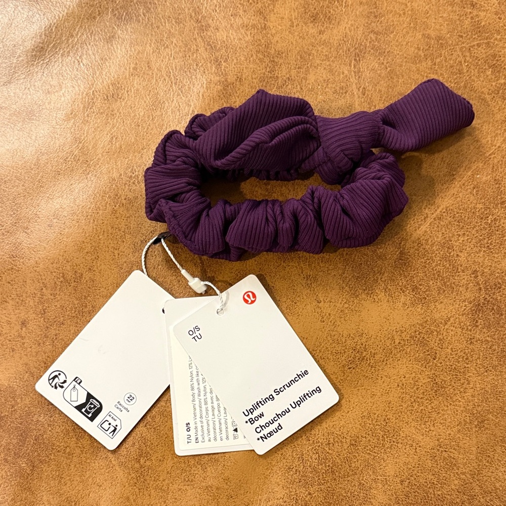 NWT Lululemon Uplifting Scrunchie Bow Dramatic Magenta